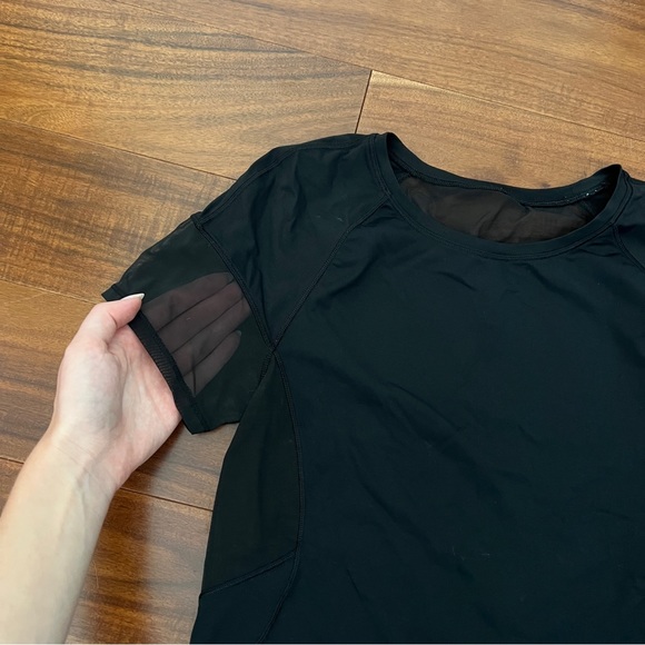 LULULEMON Black Mesh T Shirt - Picture 3 of 6